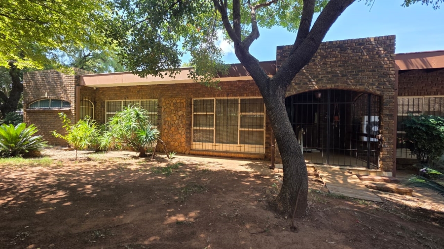 3 Bedroom Property for Sale in Hartbeesfontein North West